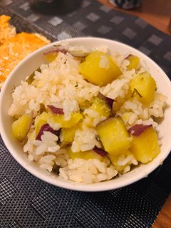 さつまいもと塩昆布の炊き込みご飯-レシピのメイン写真