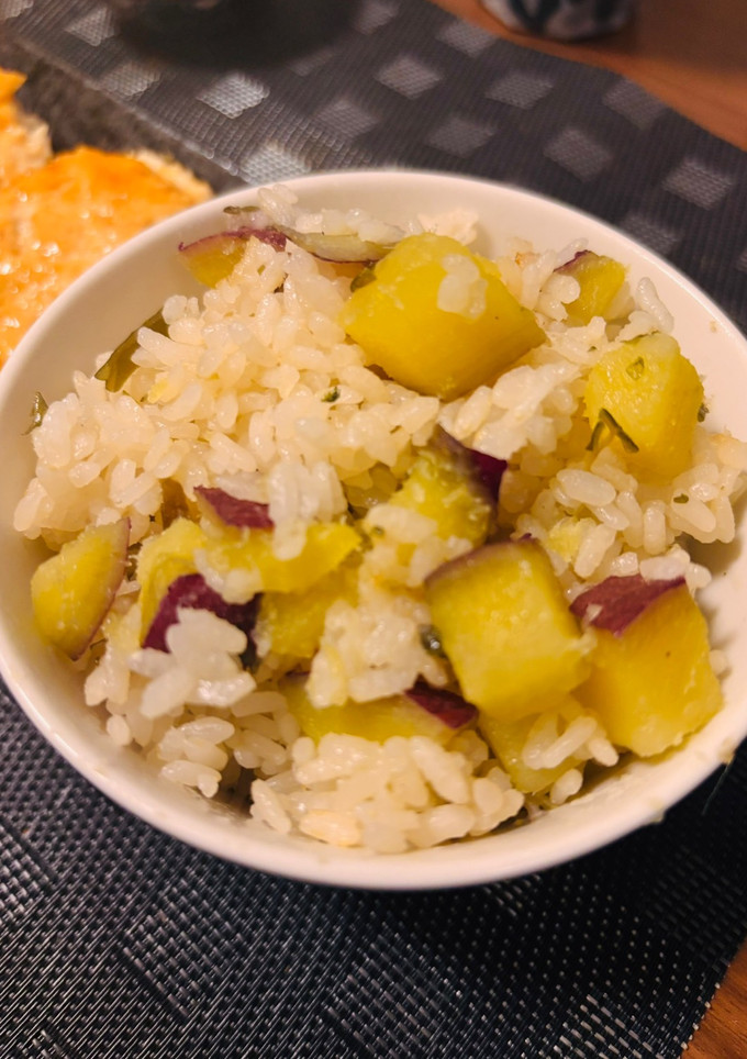 さつまいもと塩昆布の炊き込みご飯-レシピのメイン写真