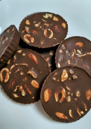 ★低糖質‼ココナッツオイルでナッツチョコ-レシピのメイン写真