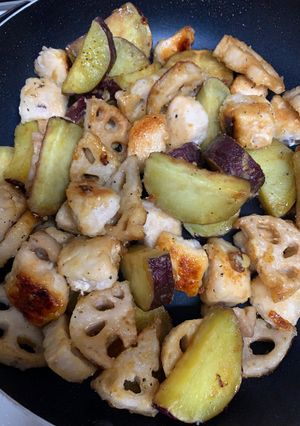 さつまいもと蓮根と鶏肉の揚げ焼き-レシピのメイン写真