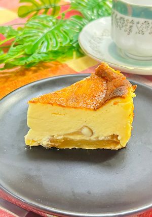 林檎と蜂蜜のとろけるバスクチーズケーキ-レシピのメイン写真