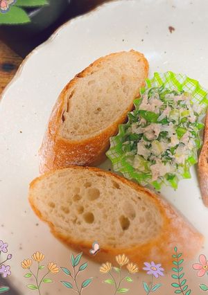 セロリのツナマヨパン♡-レシピのメイン写真