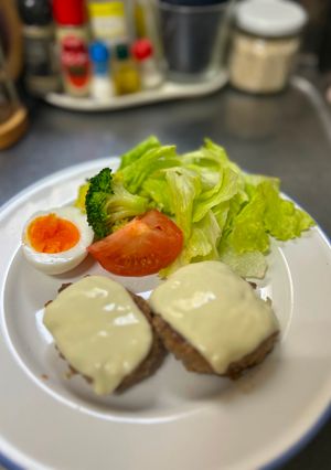 我が家のチーズハンバーグ-レシピのメイン写真