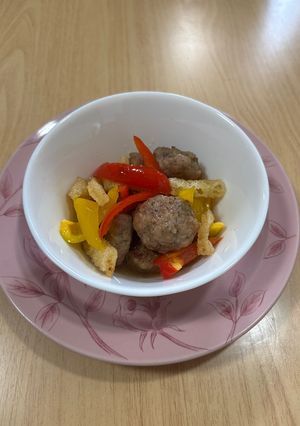 豚肉ボール・お揚げとパプリカ煮-レシピのメイン写真