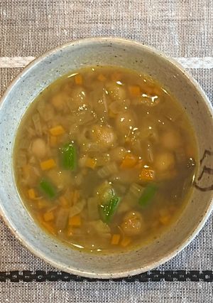 野菜とお豆たっぷり⭐︎ クミンスープ-レシピのメイン写真