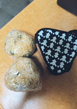 焼鯖と青ネギの炊き込みおむすび-レシピのメイン写真