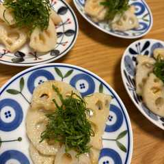 รูปของ シャキシャキ蓮根の明太マヨ和え