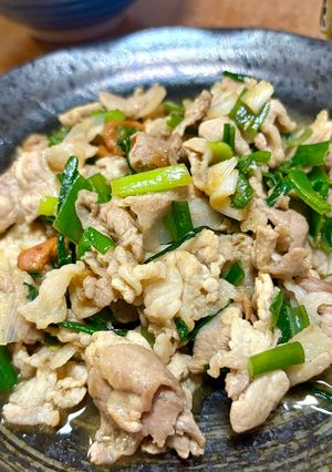 さっぱり肉炒め！！大葉と梅のポン酢ダレ-レシピのメイン写真