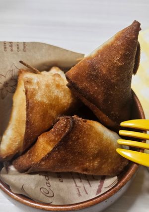 ブリーチーズとはんぺんピーマンの三角春巻-レシピのメイン写真