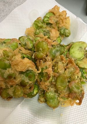 桜エビとそら豆の寄せ揚げ-レシピのメイン写真