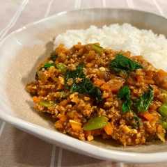 รูปของ 小松菜ドライカレー【柏市学校給食】