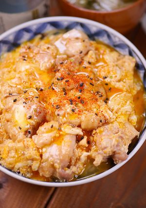 極とろ卵と濃厚チーズの🤭親子丼スペシャル-レシピのメイン写真