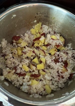 切って炊くだけ!塩さつまいもご飯-レシピのメイン写真