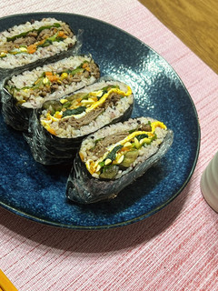 四毒抜き 焼肉のおにぎらず-レシピのメイン写真