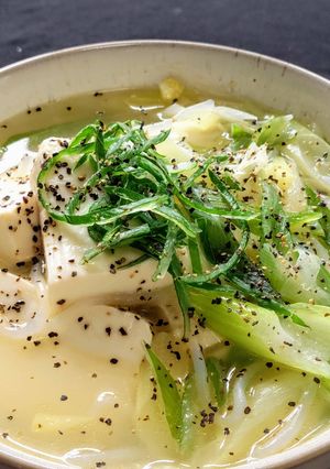 低糖質で満腹!ネギ塩豆腐のしらたきスープ-レシピのメイン写真