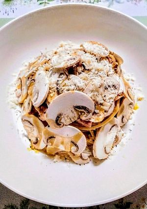 夏簡単ランチ！生マッシュルームのパスタ-レシピのメイン写真