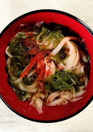 簡単 朝食に！ めかぶと カニカマの 甘酢和え-レシピのメイン写真