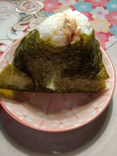 3分レシピ*おかかマヨおにぎり-レシピのメイン写真