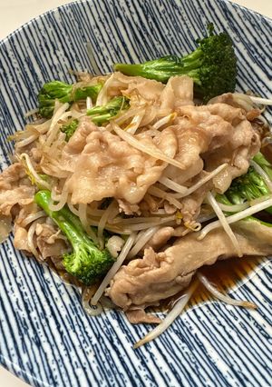 豚バラともやしのオイスターソース炒め-レシピのメイン写真
