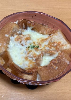 粉スープで作るオニオングラタンスープ-レシピのメイン写真