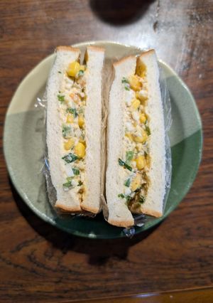 エッグコーン&ネギの胡麻ドレサンドイッチ-レシピのメイン写真
