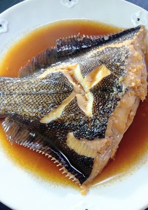 塩麹で身がふっくら柔らかコク旨！カレイの煮付け-レシピのメイン写真
