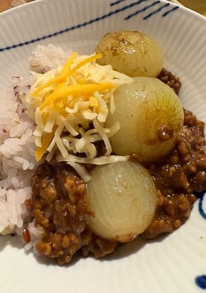 丸ごと小玉ねぎのキーマカレー-レシピのメイン写真