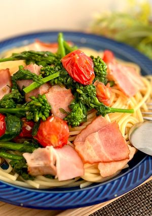 【材料3つで】菜の花とトマトの彩りパスタ-レシピのメイン写真