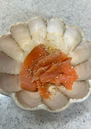 新玉ねぎとスモークサーモンのマリネ-レシピのメイン写真