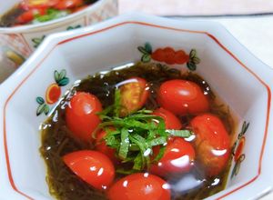 ☆簡単味つけもずくとトマトの和えもの♬-レシピのメイン写真