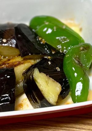 ナスとピーマンの焼き野菜を旨辛ダレで-レシピのメイン写真