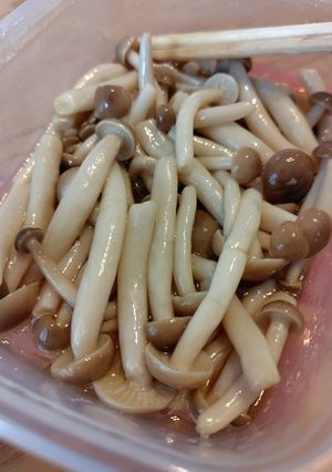 レンジ一発！しめじの塩麹レモンマリネ-レシピのメイン写真
