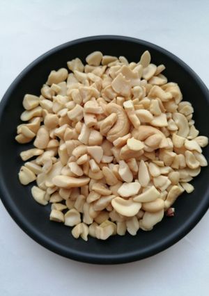 カシューナッツの塩抜き(食品乾燥機)-レシピのメイン写真