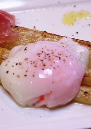 直焼きホワイトアスパラガス・温玉添え-レシピのメイン写真