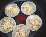 餃子の皮でカリカリチーズ焼き作り方2写真