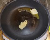 チャーシューピーマンのガリバタ焼きうどん作り方2写真