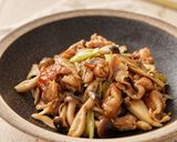 10分！豚こまときのこの甘辛ガーリック炒め作り方6写真