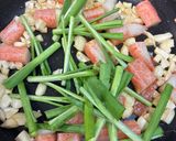 にんにくタップリ‼️蟹🦀かま入りニラ卵作り方8写真
