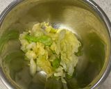 塩揉みキャベツの新生姜漬け和え作り方3写真