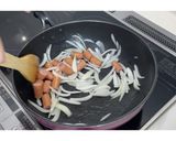 新玉ねぎとウインナーのチャップ炒め★動画作り方7写真