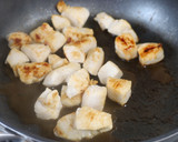 柔らか♡鶏むねとさつまいもの味噌マヨ炒め作り方4写真