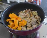 鶏肉とかぼちゃのトマト煮作り方2写真