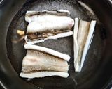 出汁がすごい　バーナー処理で穴子の塩煮作り方6写真