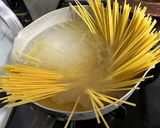 大葉と蟹味噌のバターチーズパスタ作り方1写真