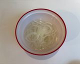 新玉ねぎとサーモンの蒸し焼き作り方2写真