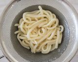 簡単✩温玉ごま油うどん作り方1写真