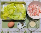 夏休み子供喜ぶ時短昼食夕飯カニカマレタス卵炒飯作り方1写真