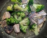 簡単★サバ水煮缶のペペロンチーノうどん作り方3写真