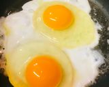 目玉焼き★ガーリックハムチャーハン作り方3写真