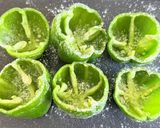 オーロラソースで♪丸ごとパプリカの肉詰め作り方7写真